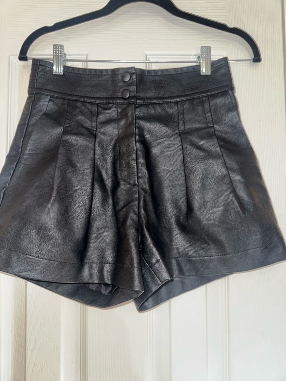 Top Shop Black Faux Leather High-Waist Pleated Shorts